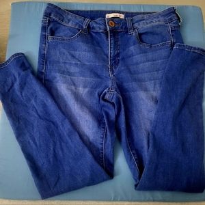 So Lo-Rise Denim Blue Jegging Jeans Size 11